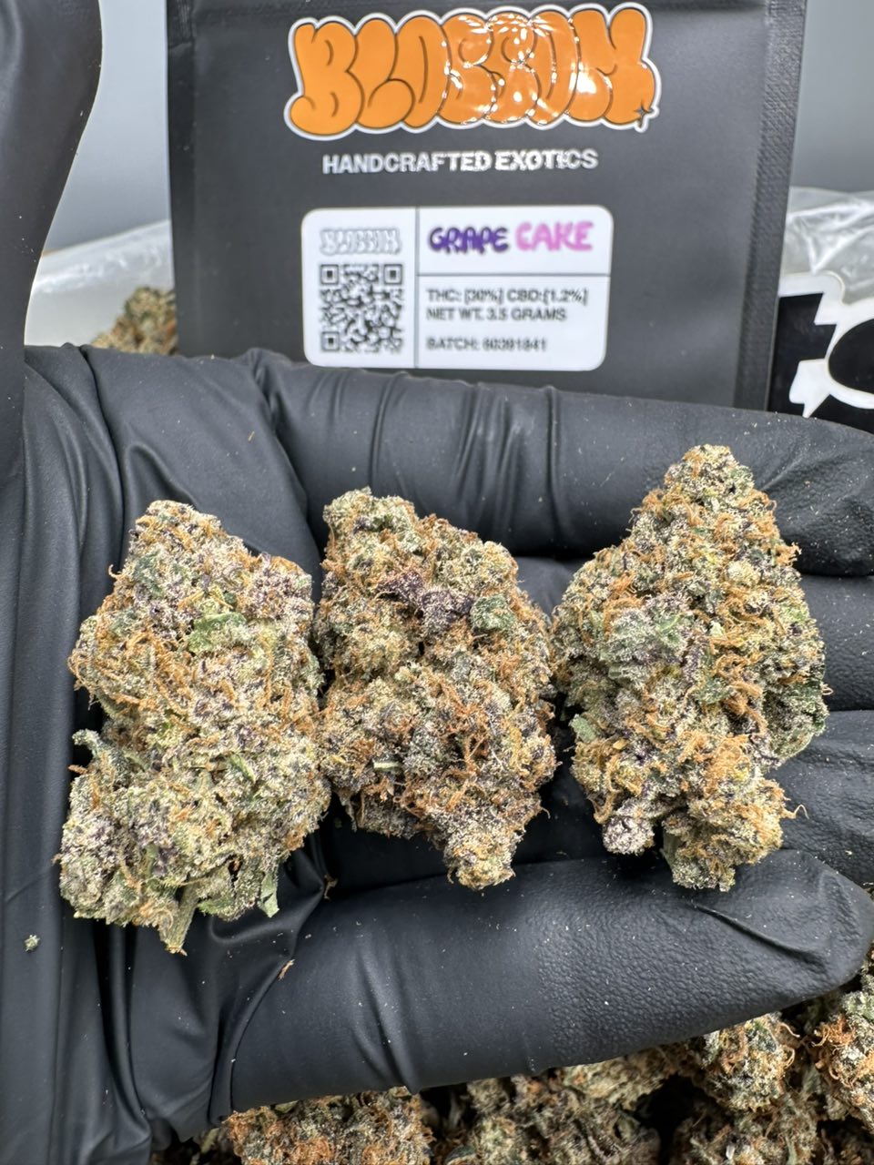 grape cake strain
